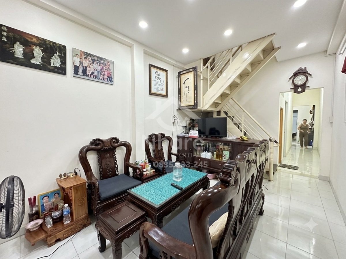 Bán nhà Đỗ Công Tường mặt tiền gần AEON giá 8 tỷ