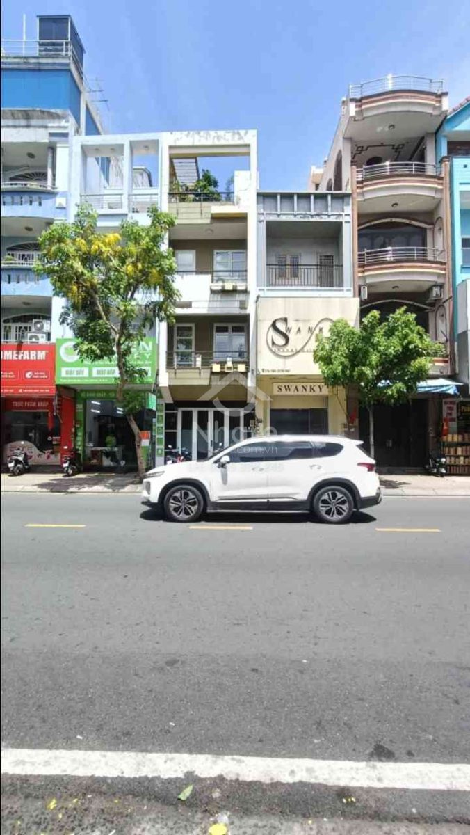 Bán nhà mặt tiền Tân Sơn Nhì 4 tầng nhỉnh 21 tỷ