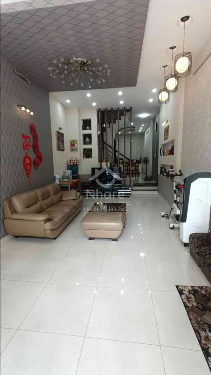 Bán nhà mặt tiền Tân Sơn Nhì 4 tầng nhỉnh 21 tỷ