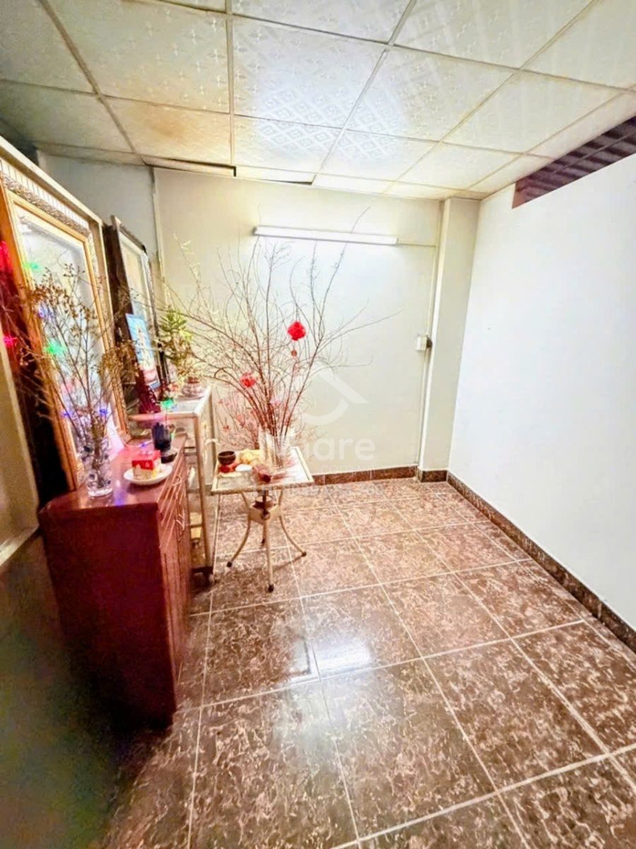 Nhà MTKD Tân Phú  Kênh Tân Hóa, 2 tầng ở ngay – KD – ngang 4m – dài 15m – hơn 10 tỷ.