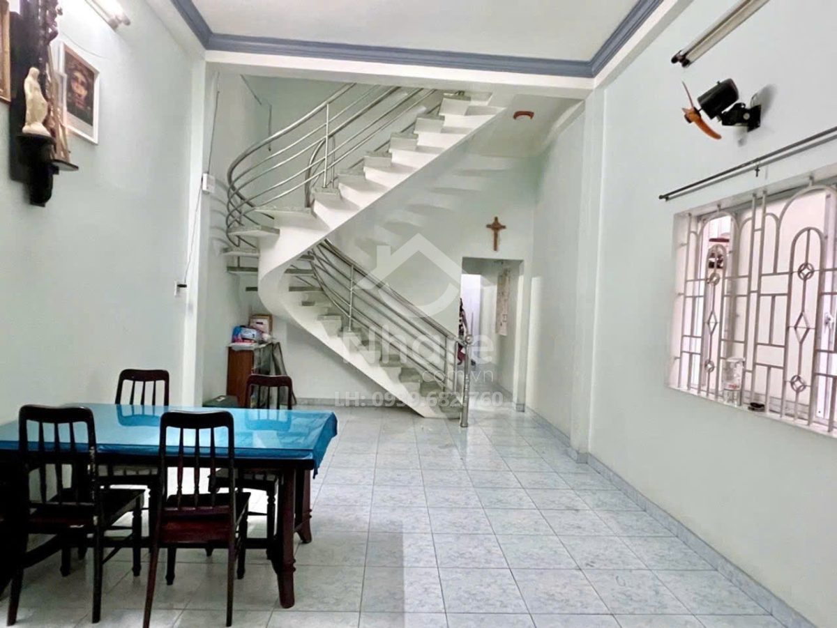 Nhà Tân Bình – Hà Bá Tường, 3 tầng ở ngay – KD- ngang hơn 4m – dài 28m – hơn 12 tỷ.