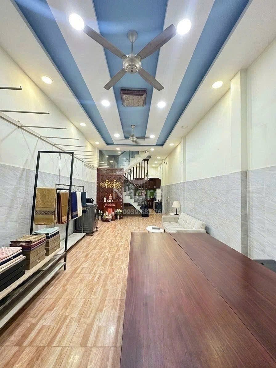 Nhà Tân Bình – Lạc Long Quân, 5 tầng ở ngay – KD, ngang hơn 4m – dài 16m – 14 tỷ nhẹ.
