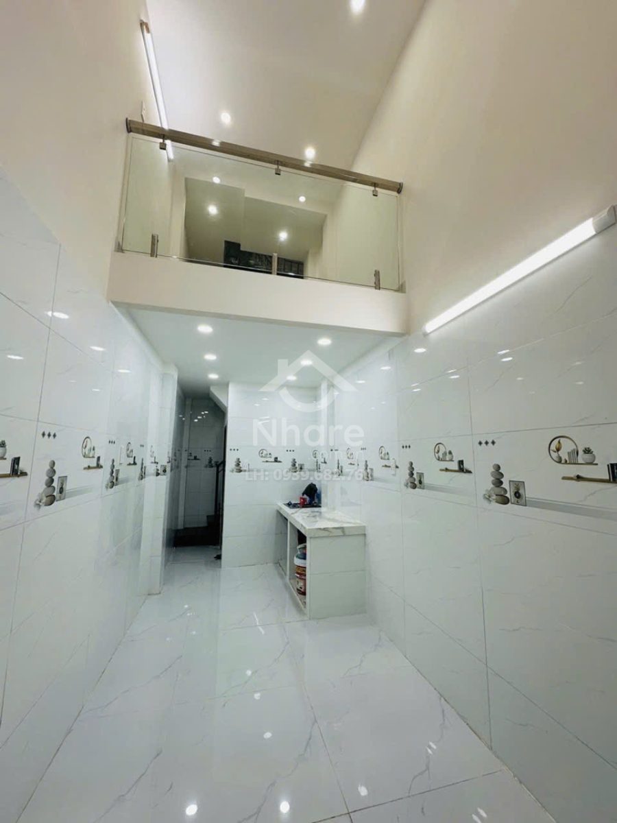 Nhà Tân Bình ngay chợ Trần Văn Quang, 4 tầng ở ngay – dài 7m – 64m2 – hơn 2 tỷ.