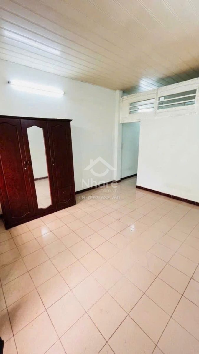 Nhà Tân Phú – Nguyễn Sơn, 2 tầng ở ngay – ngang 4m – dài 13m – hơn 6 tỷ nhẹ.