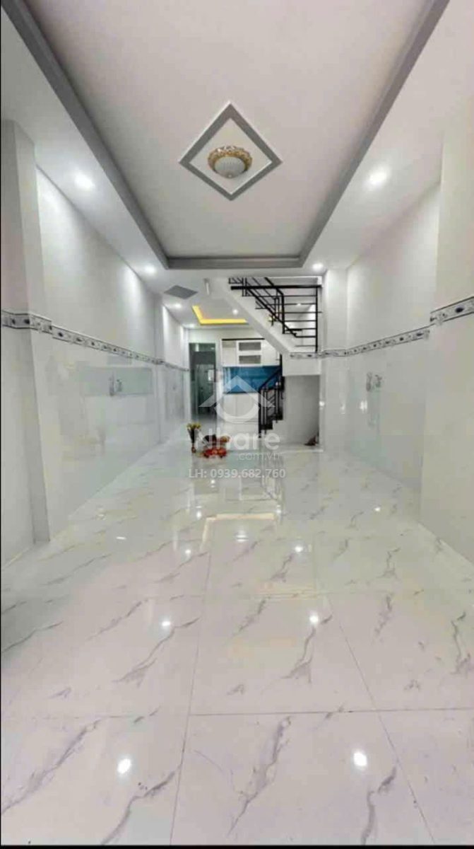 Nhà Tân Phú – Trịnh Đình Trọng, 2 tầng ở ngay – ngang hơn 3m – dài gần 14m – hơn 4 tỷ