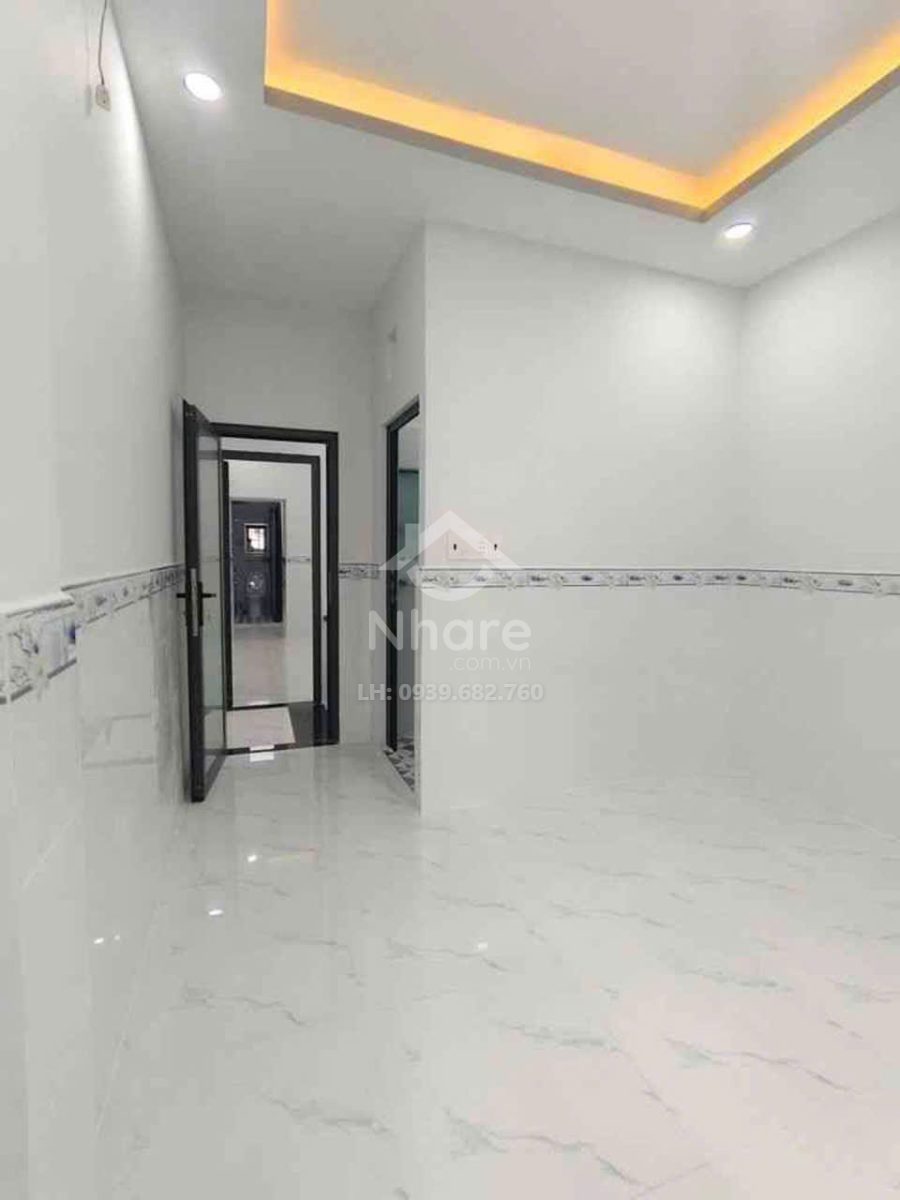 Nhà Tân Phú – Trịnh Đình Trọng, 2 tầng ở ngay – ngang hơn 3m – dài gần 14m – hơn 4 tỷ