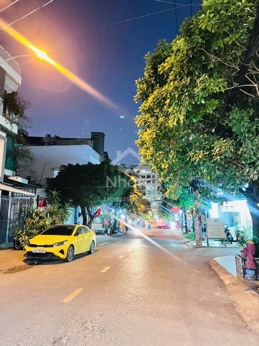 Nhà 4 tầng Khu Lê Văn Quới ngang 5m nhỉnh 8 tỷ