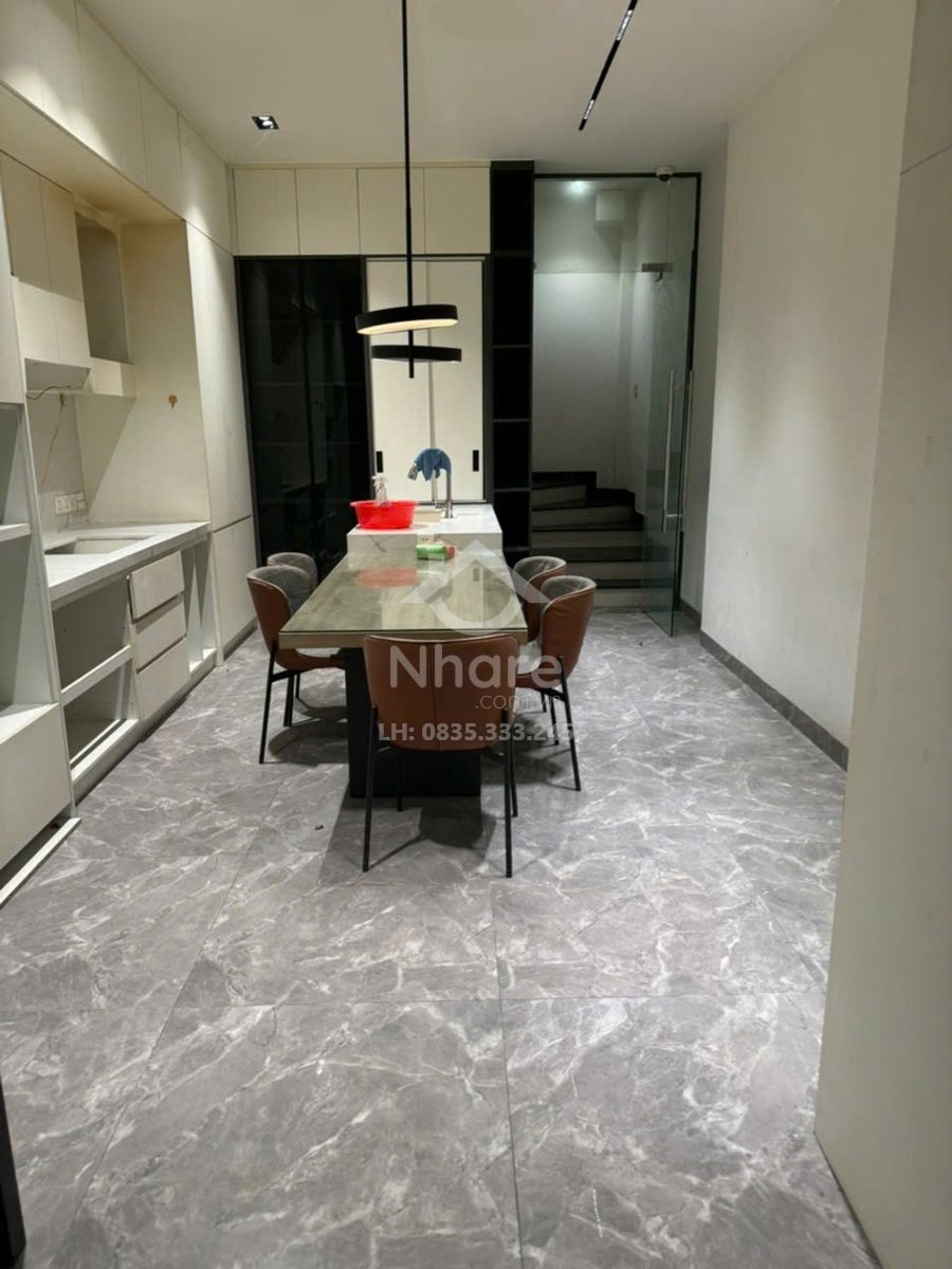 Nhà 5 tầng gần AEON Tân Phú giá nhỉnh 8 tỷ