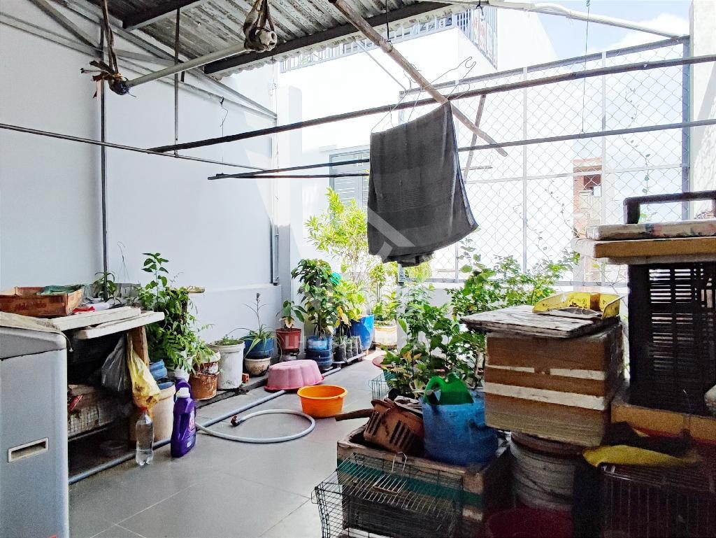 Nhà Gò Xoài 4x31m mặt tiền chợ giá 18 tỷ