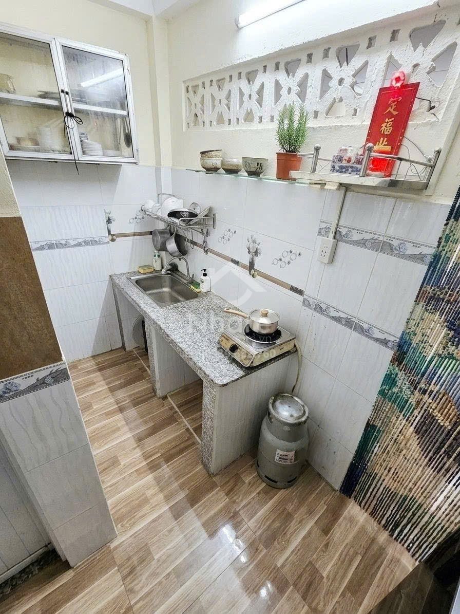 Nhà HXH Tân Bình – Lạc Long Quân, 2 tầng – ở ngay – ngang gần 4m – 60m2 – hơn 4 tỷ.