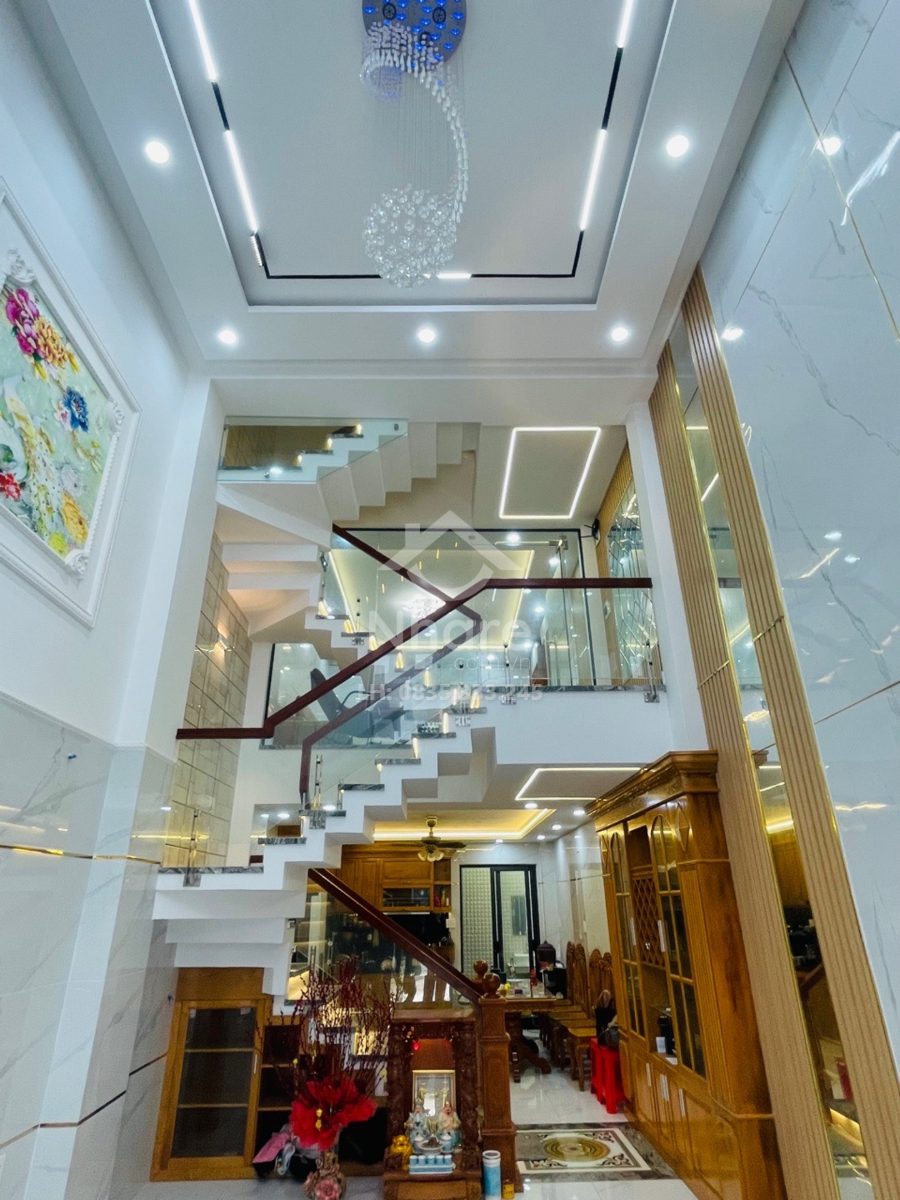 Nhà Lê Văn Quới 5 tầng HXH giá nhỉnh 8 tỷ