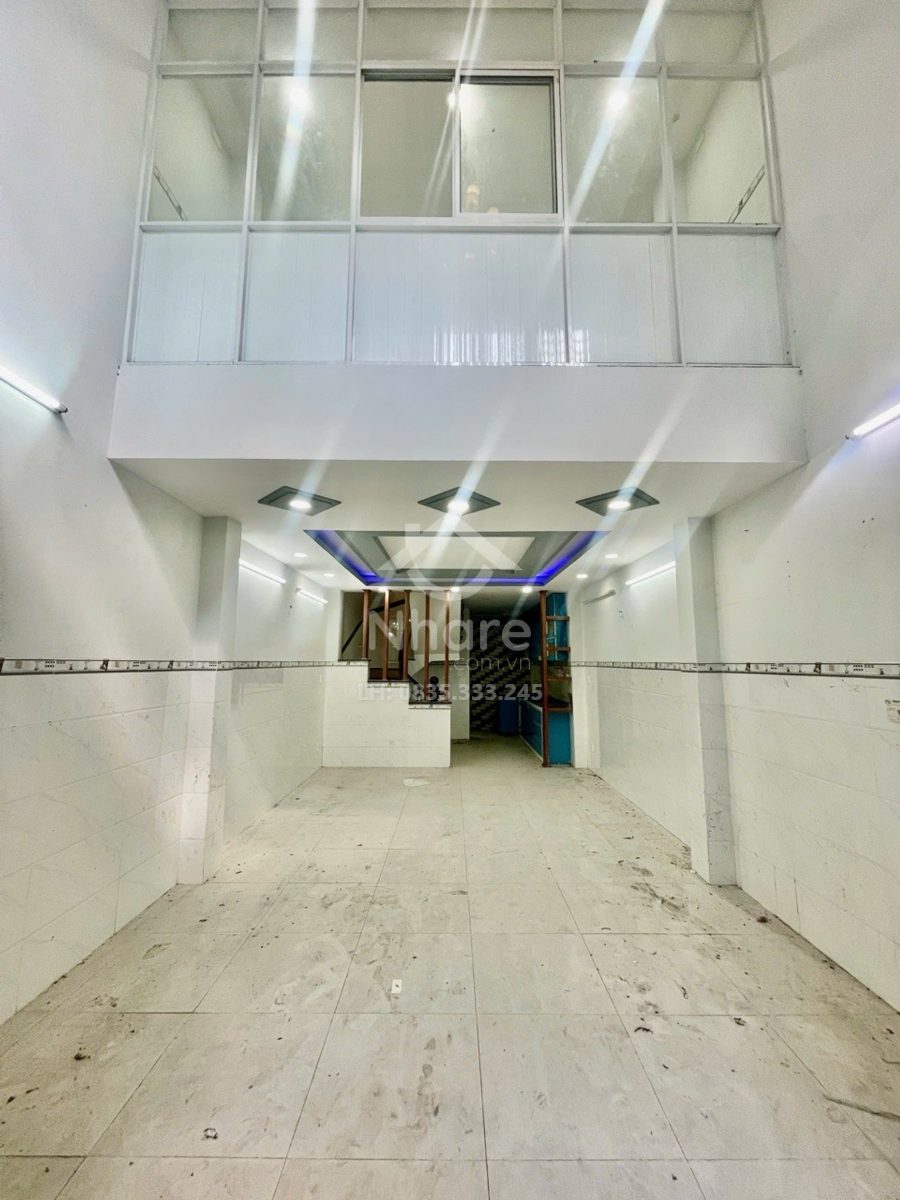 Nhà mới 5 tầng gần AEON Tân Phú nhỉnh 7 tỷ