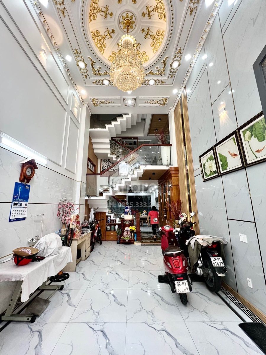 Nhà mới 5 tầng gần AEON Tân Phú nhỉnh 8 tỷ