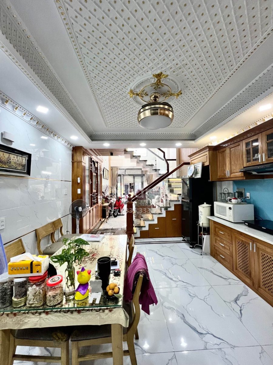 Nhà mới 5 tầng gần AEON Tân Phú nhỉnh 8 tỷ