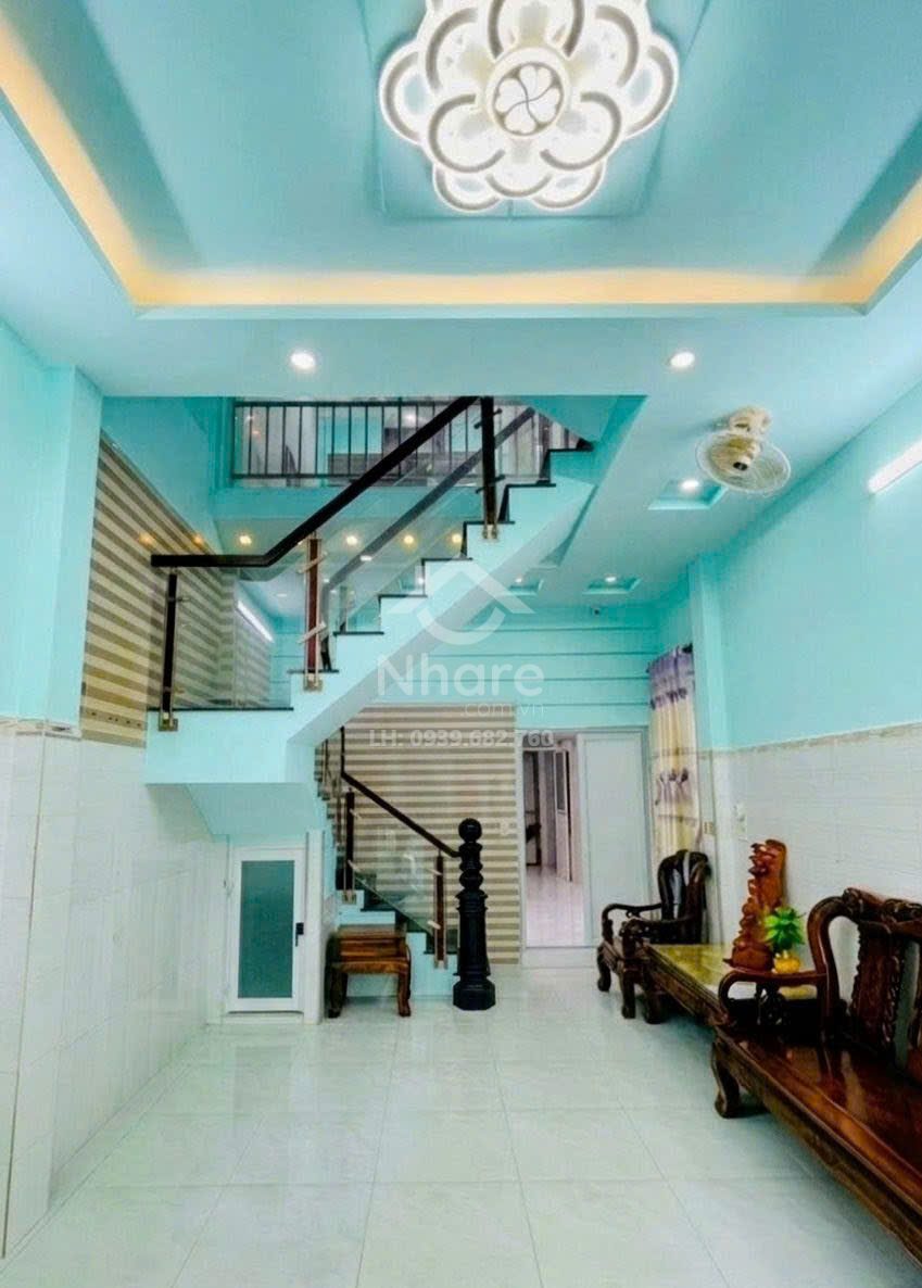 Nhà Tân Bình – Lạc Long Quân, 4 tầng ở ngay – CHDV , ngang 4m – dài 14m – hơn 8 tỷ nhẹ.