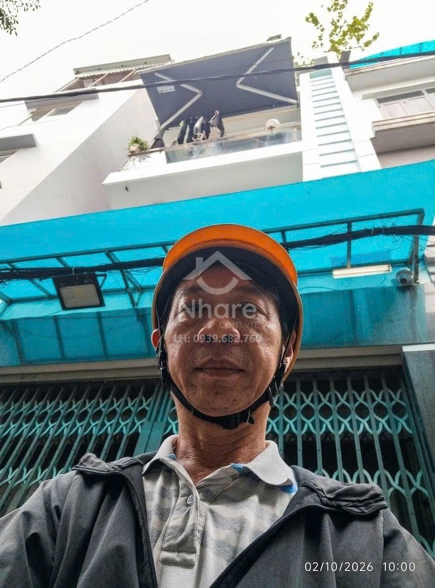 Nhà Tân Bình – Lạc Long Quân, 4 tầng ở ngay – CHDV , ngang 4m – dài 14m – hơn 8 tỷ nhẹ.