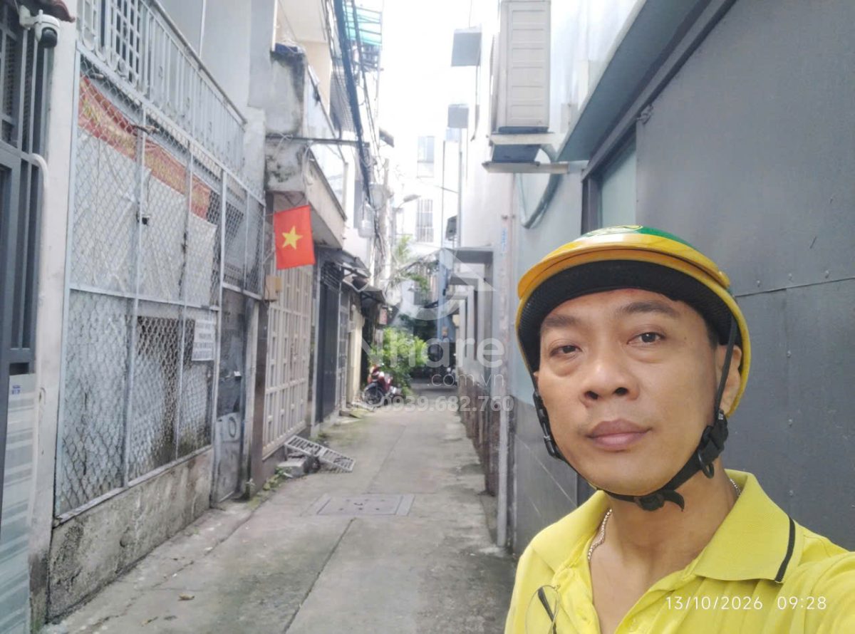 Nhà Tân Bình – Lạc Long Quân, 4 tầng – ở ngay – dài 12m – 128m2 – hơn 4 tỷ.