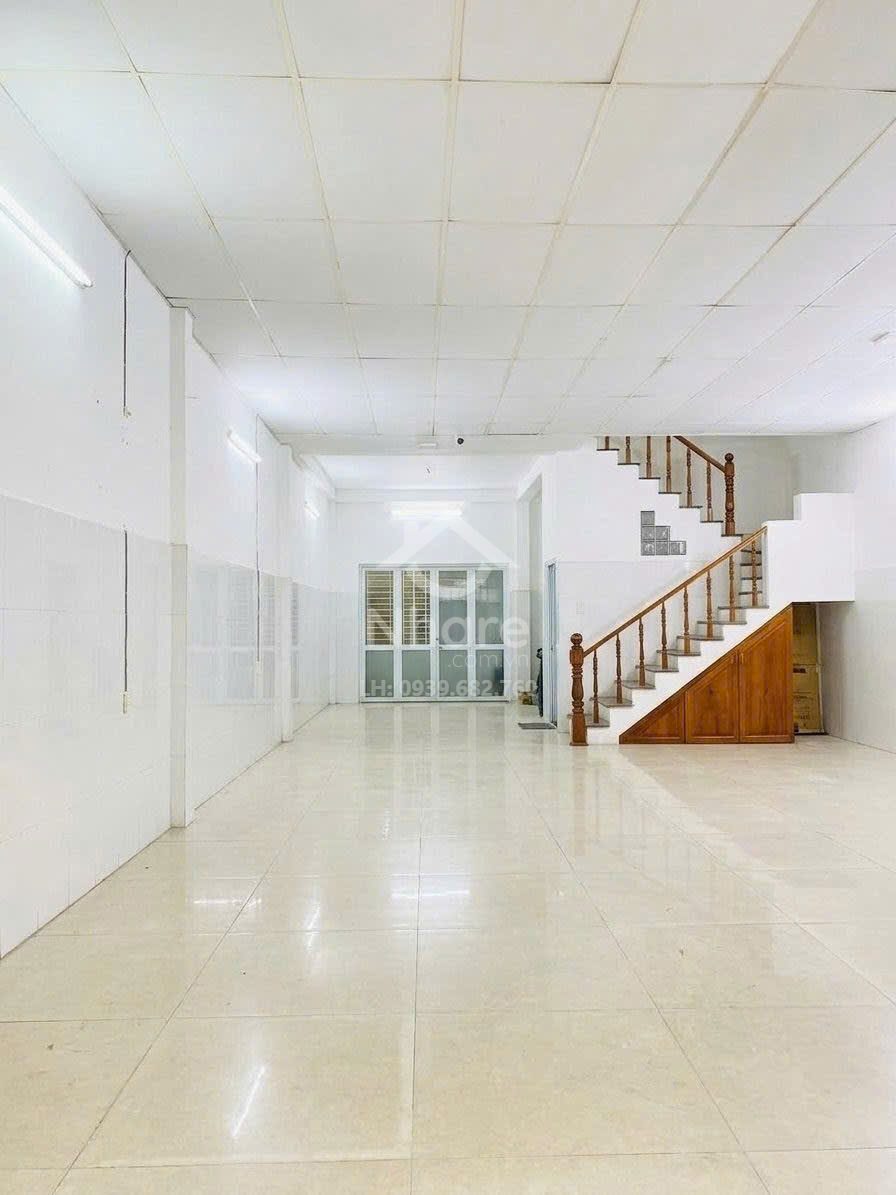 Nhà Tân Bình ngay Bàu Cát- Sơn Hưng, 2 tầng ở ngay- KD ngang siêu lớn 8m – dài 17m -13 tỷ
