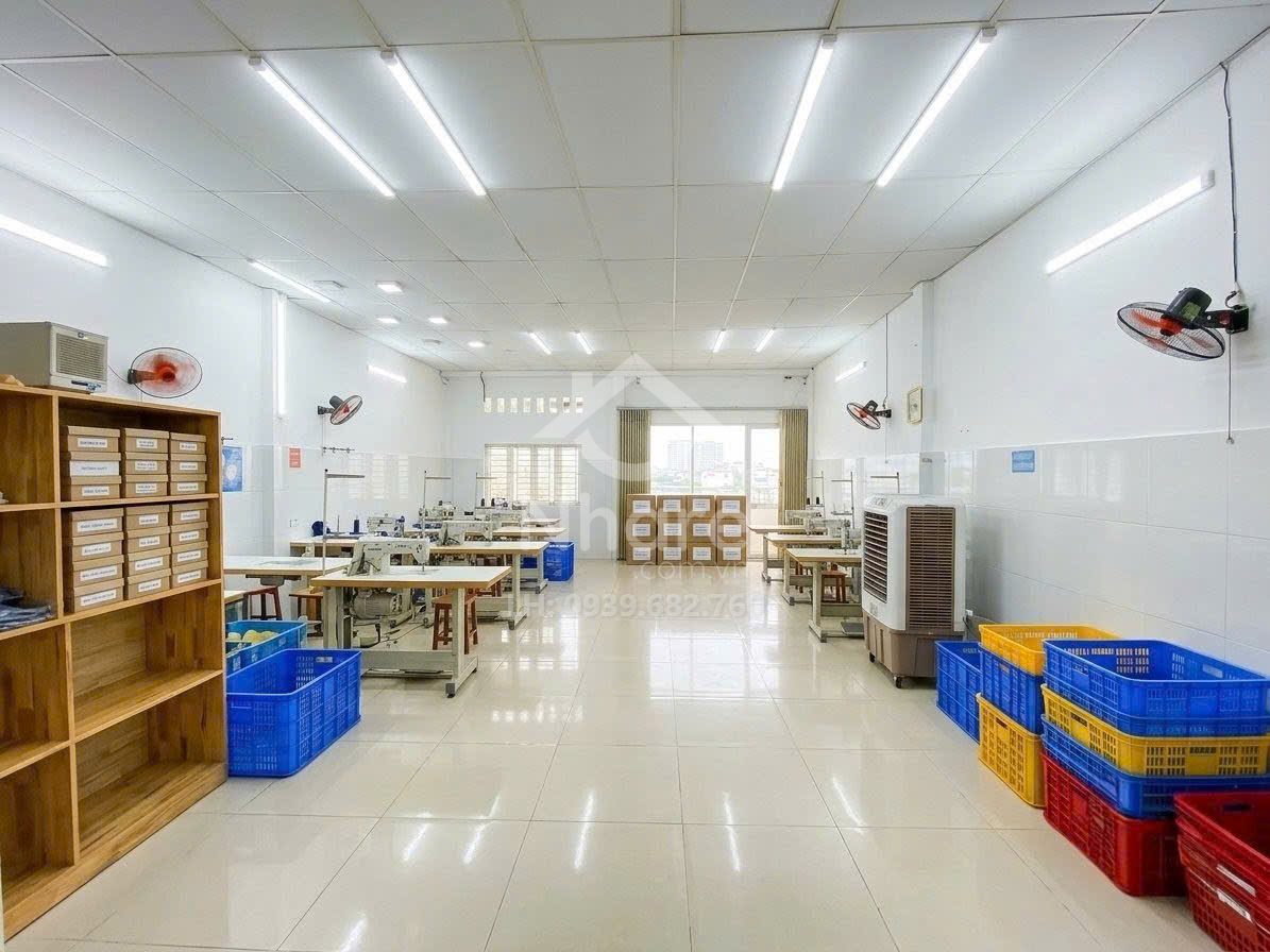 Nhà Tân Bình ngay Bàu Cát- Sơn Hưng, 2 tầng ở ngay- KD ngang siêu lớn 8m – dài 17m -13 tỷ