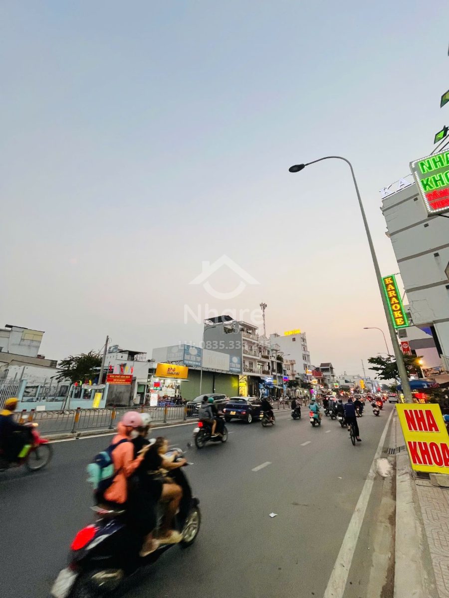 Nhà Tân Kỳ Tân Quý ngang 6.2m giá nhỉnh 24 tỷ