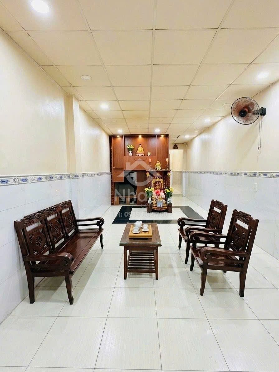 Nhà Tân Phú gần MT Lũy Bán Bích nở hậu, 2 tầng ở ngay – ngang gần 4m – dài 23m – hơn 6 tỷ