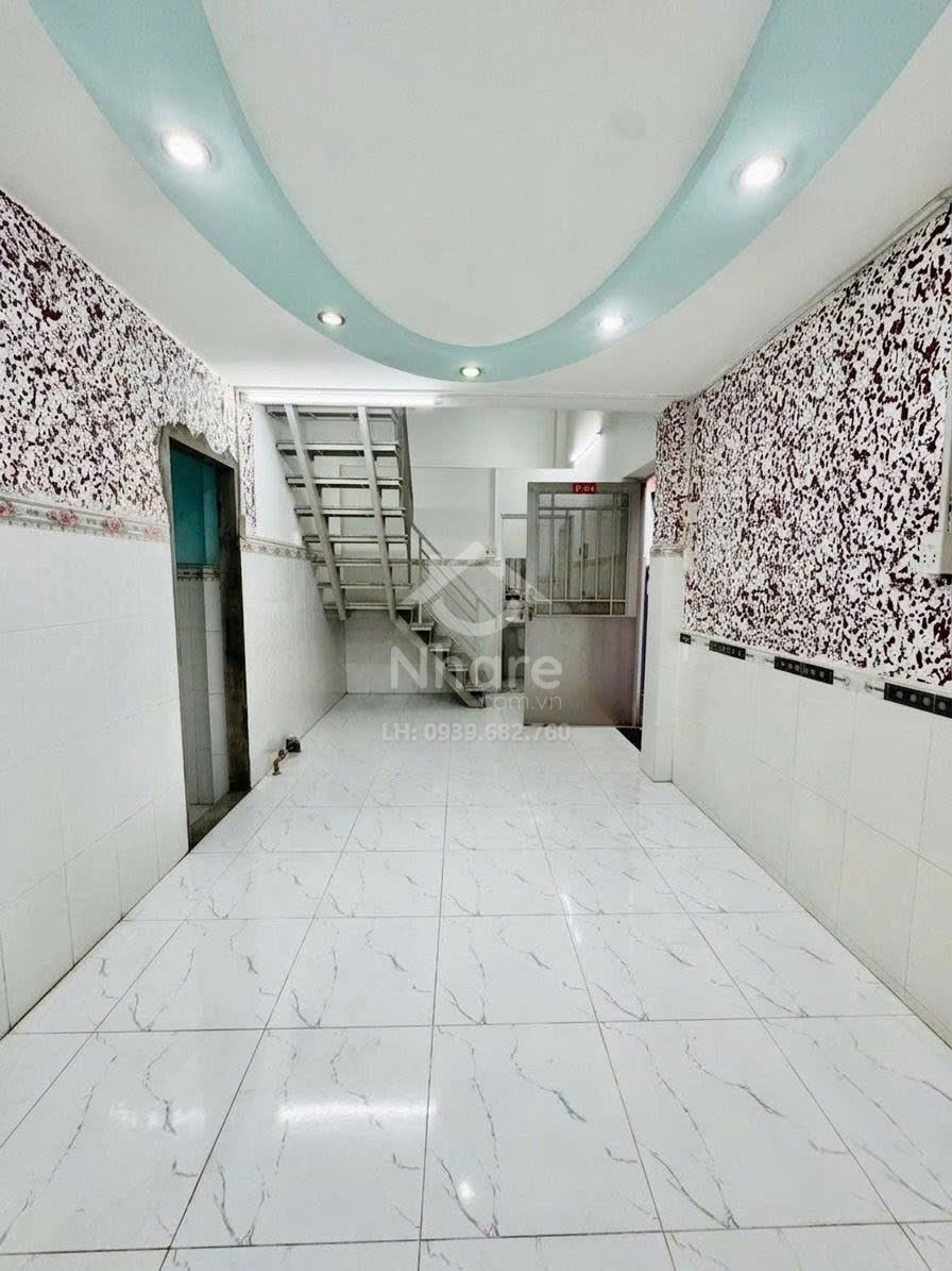 Nhà Tân Phú – Hòa Bình, 2 tầng ở ngay – CHDV, ngang siêu lớn 8m – dài 16m – 11 tỷ.