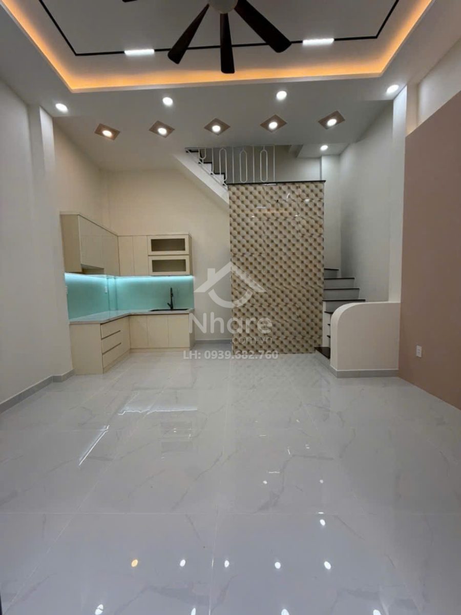 Nhà Tân Phú ngay Lũy Bán Bích – Cách Mạng, 2 tầng ở ngay – ngang hơn 5m – 52m2 – hơn 3 tỷ