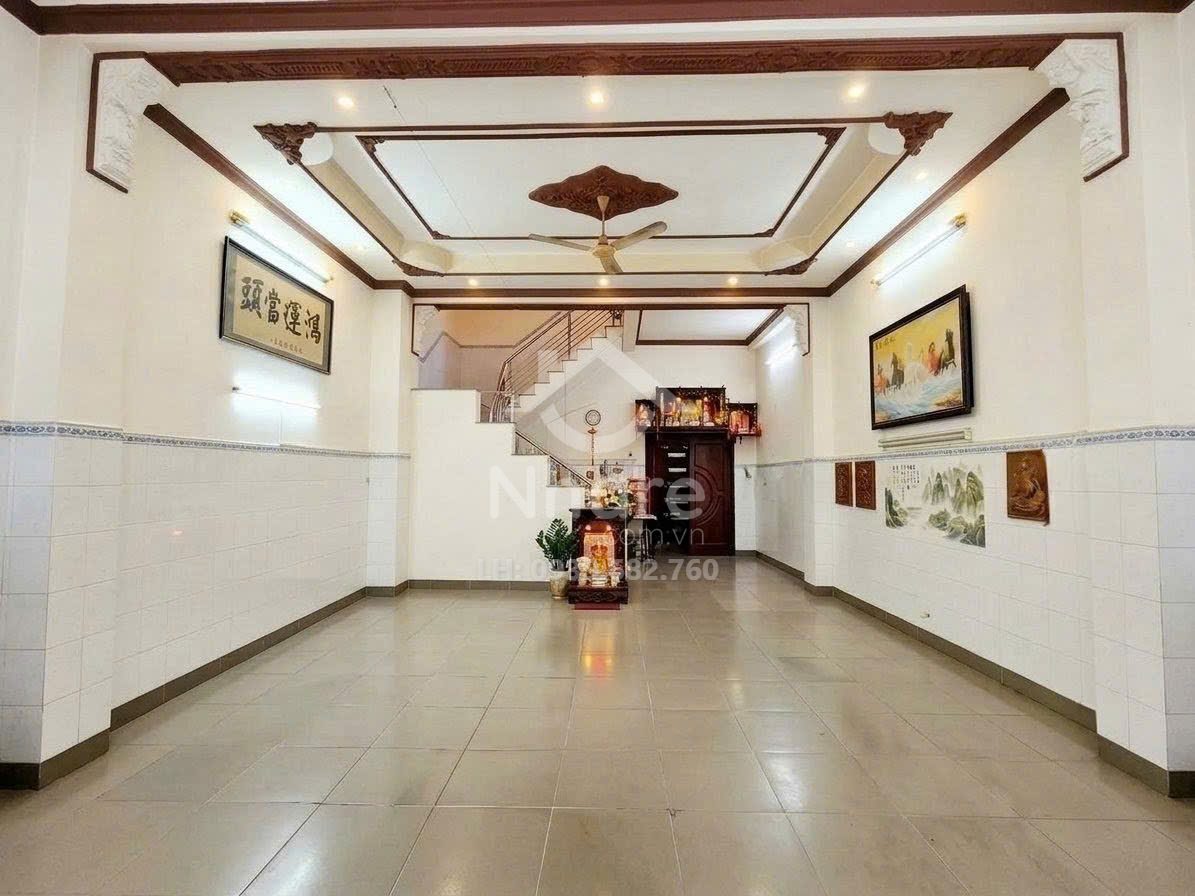 Nhà Tân Phú ngay Tân Hương – Vườn Lài, 4 tầng ở ngay – KD – ngang 6m – dài 16m – 16 tỷ.