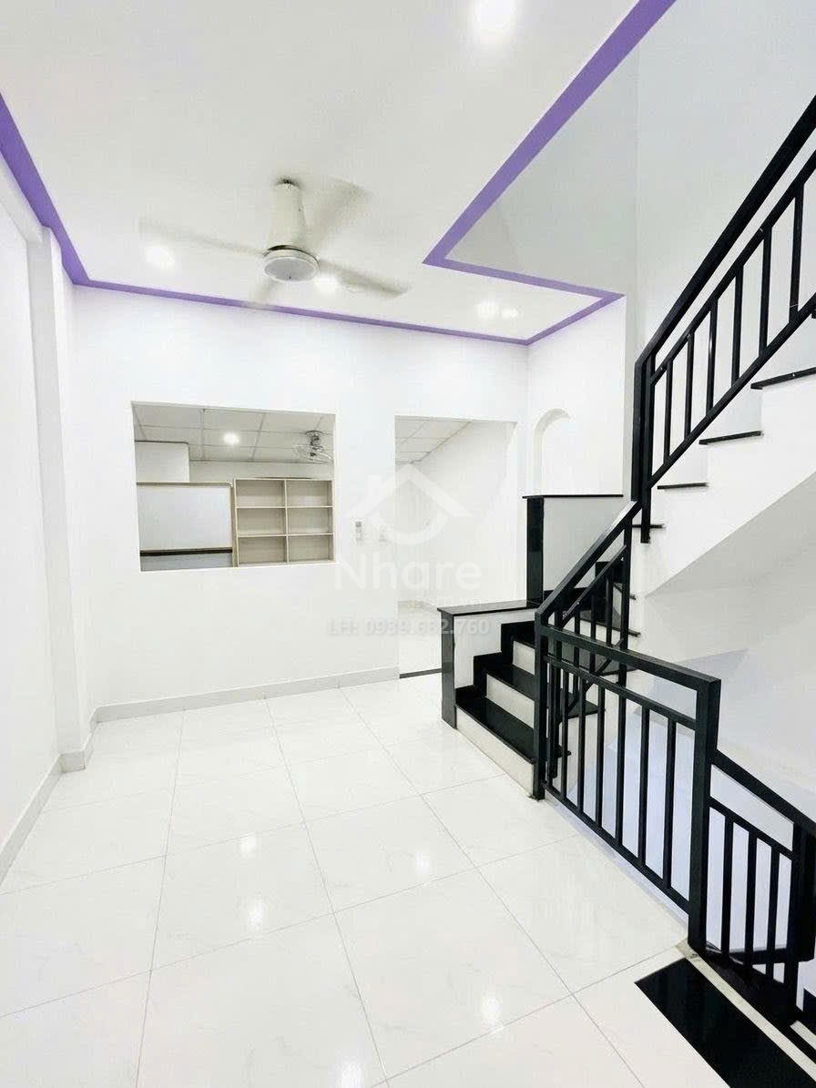 Nhà Tân Phú – Nguyễn Sơn, 2 tầng ở ngay – ngang 4m – dài 15m – hơn 5 tỷ nhẹ.