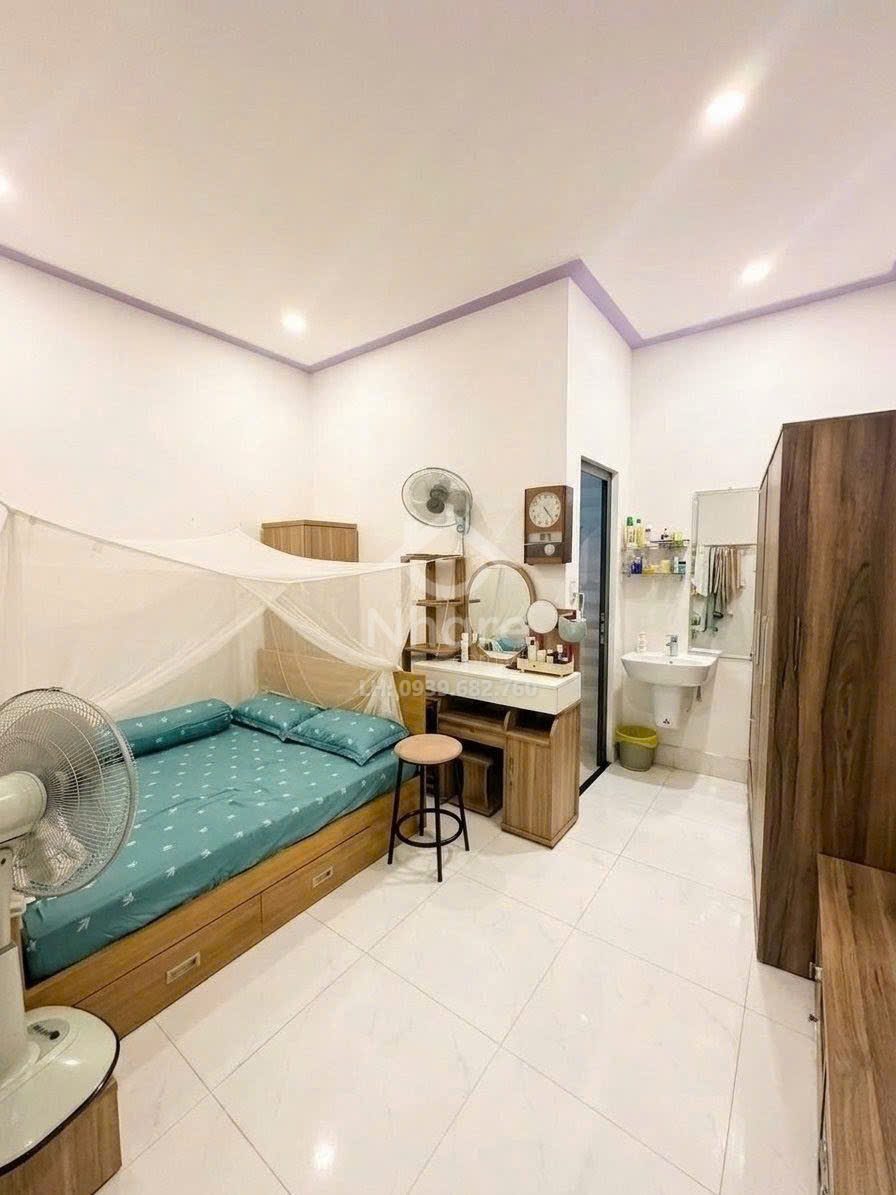 Nhà Tân Phú – Nguyễn Sơn, 2 tầng ở ngay – ngang 4m – dài 15m – hơn 5 tỷ nhẹ.